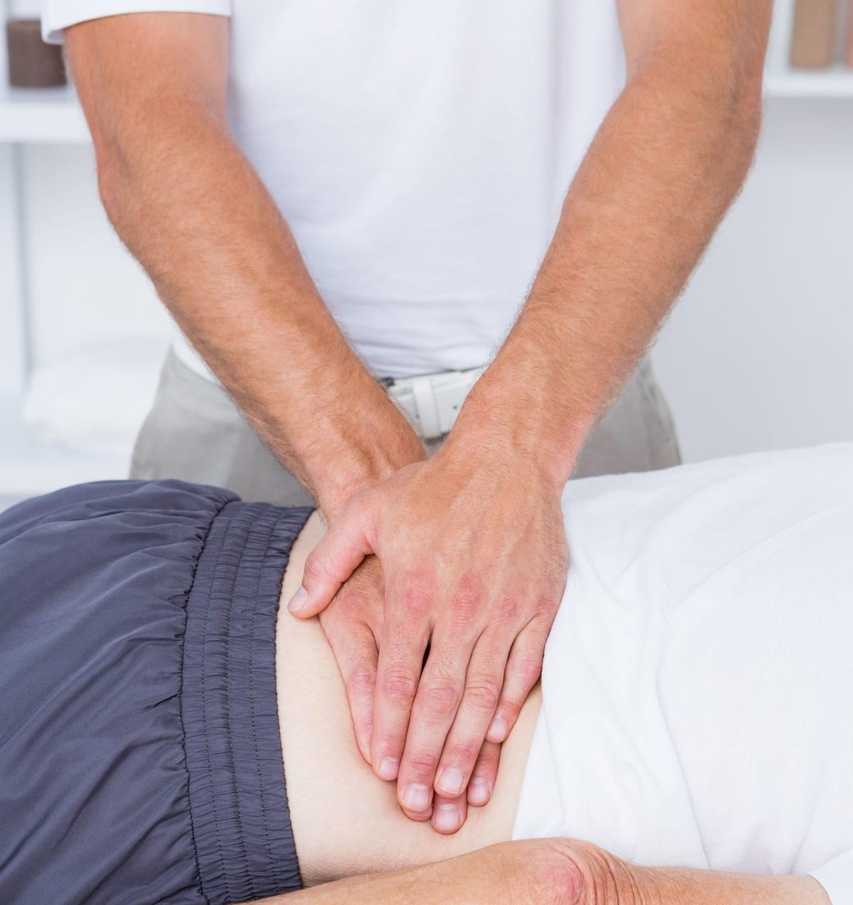 Séance de kinésithérapie, prise en charge non chirurgicale de l'arthrose